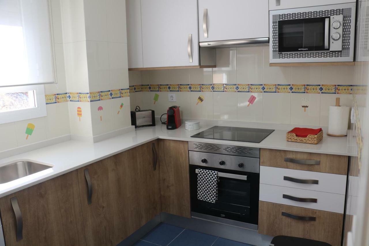 Apartamentos Homelife Roca Tarpeya Toledo Dış mekan fotoğraf