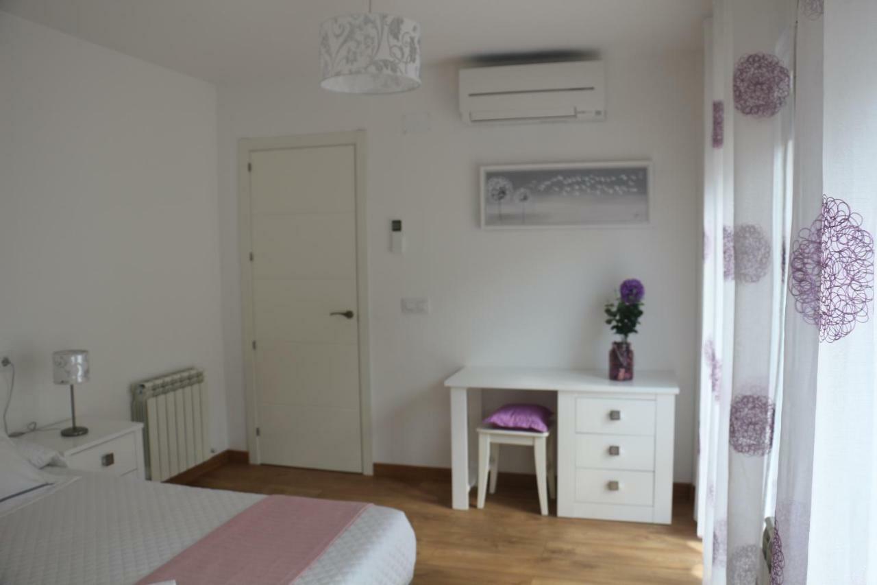 Apartamentos Homelife Roca Tarpeya Toledo Dış mekan fotoğraf